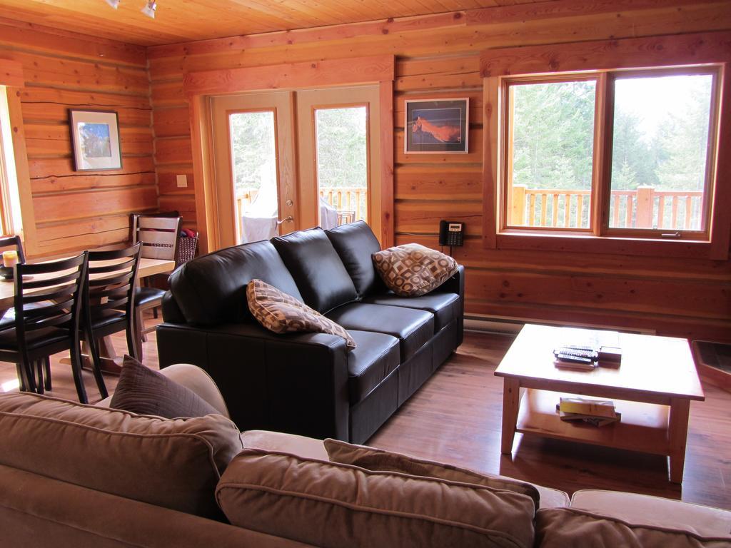 Mount 7 Lodges Golden Exterior foto
